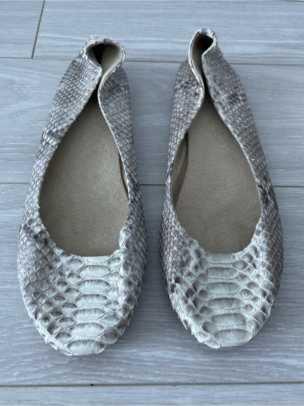 Women’s Handmade White & Brown Genuine Snakeskin Ballet Flats Size 40